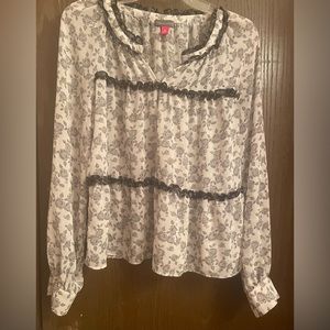 Vince Camuto Women's Sheer Long Sleeve Top Blouse Floral White Black Gray Sz-M